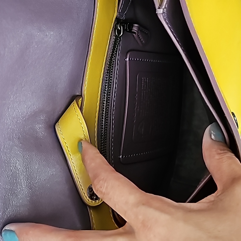 Coach 1941 yellow crossbody - Picture 7 of 9